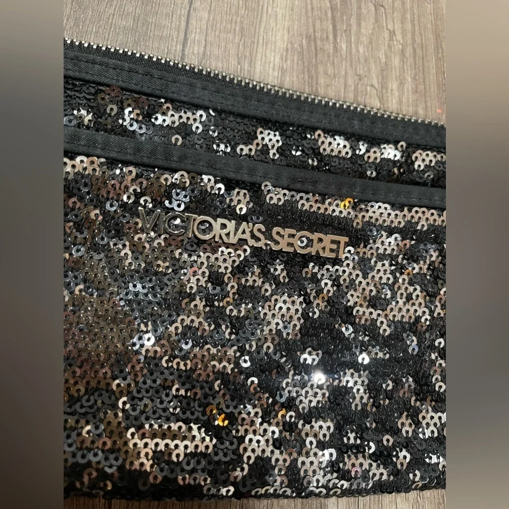 Victorias Secret black sequin pouch wristlet Y2K glam NWOT classy pouch